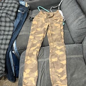 Lululemon leggings tan camo